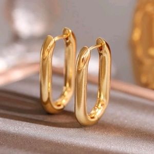 Minimalist Hoop Earrings